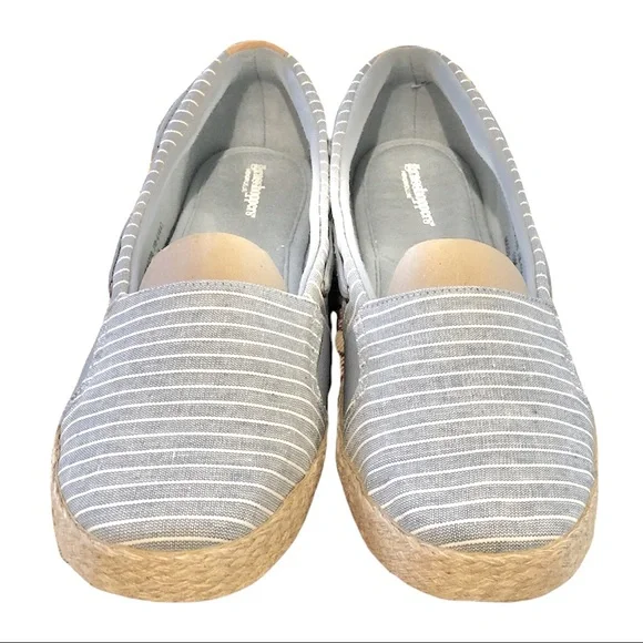 Grasshoppers Women’s Skylar II Espadrille Slip-on Shoes. Size 10 - Picture 4 of 7
